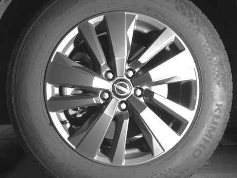 Used 2025 Nissan Pathfinder SV image 12