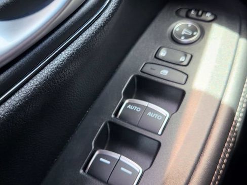 Used 2025 Honda HR-V EX-L image 35