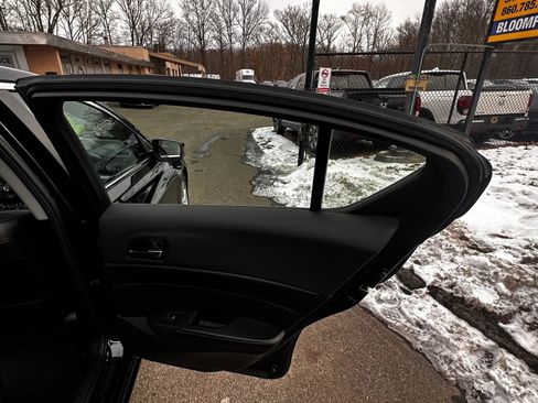 Used 2017 Acura ILX image 28