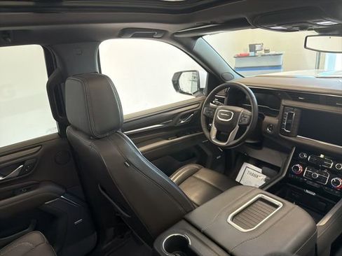 Used 2023 GMC Yukon Denali AWD/4WD image 37