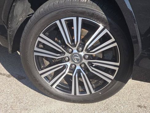 Certified 2025 Lexus LX 600 4WD w/ Appearance Package image 10