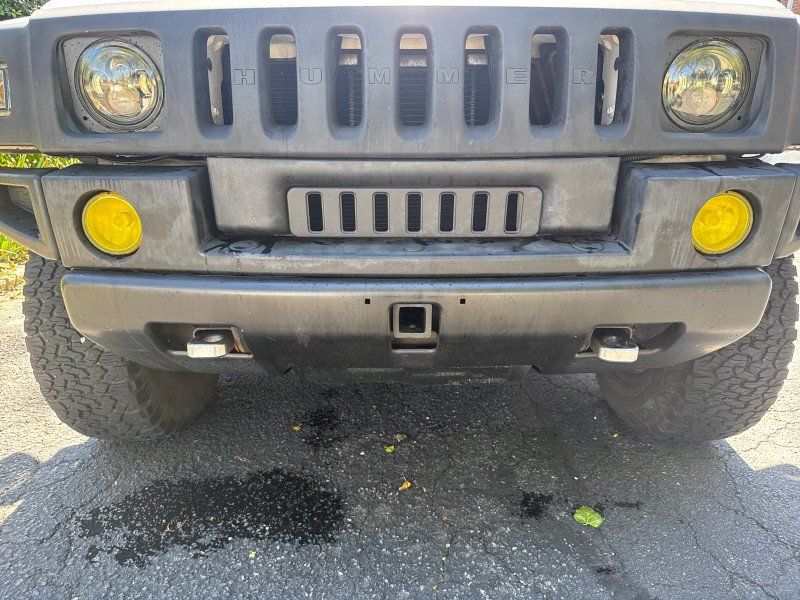 Used 2003 HUMMER H2 w/ Preferred Equipment Group AWD/4WD image 10
