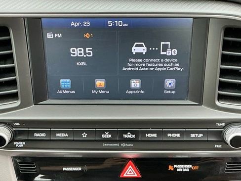 Used 2020 Hyundai Elantra SEL FWD image 22