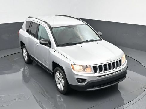 Used 2011 Jeep Compass 4WD image 22
