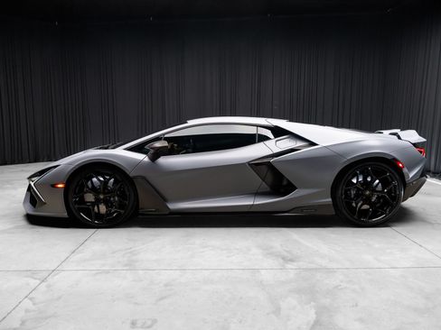 Used 2024 Lamborghini Revuelto AWD/4WD image 15