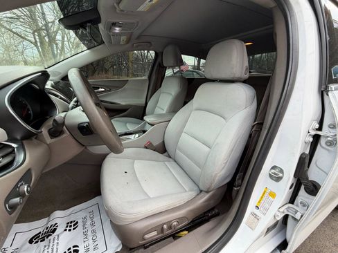 Used 2020 Chevrolet Malibu LT image 17
