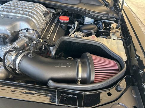 Used 2015 Dodge Challenger SRT Hellcat image 13