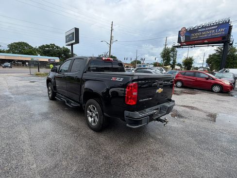 Used 2018 Chevrolet Colorado Z71 AWD/4WD image 2