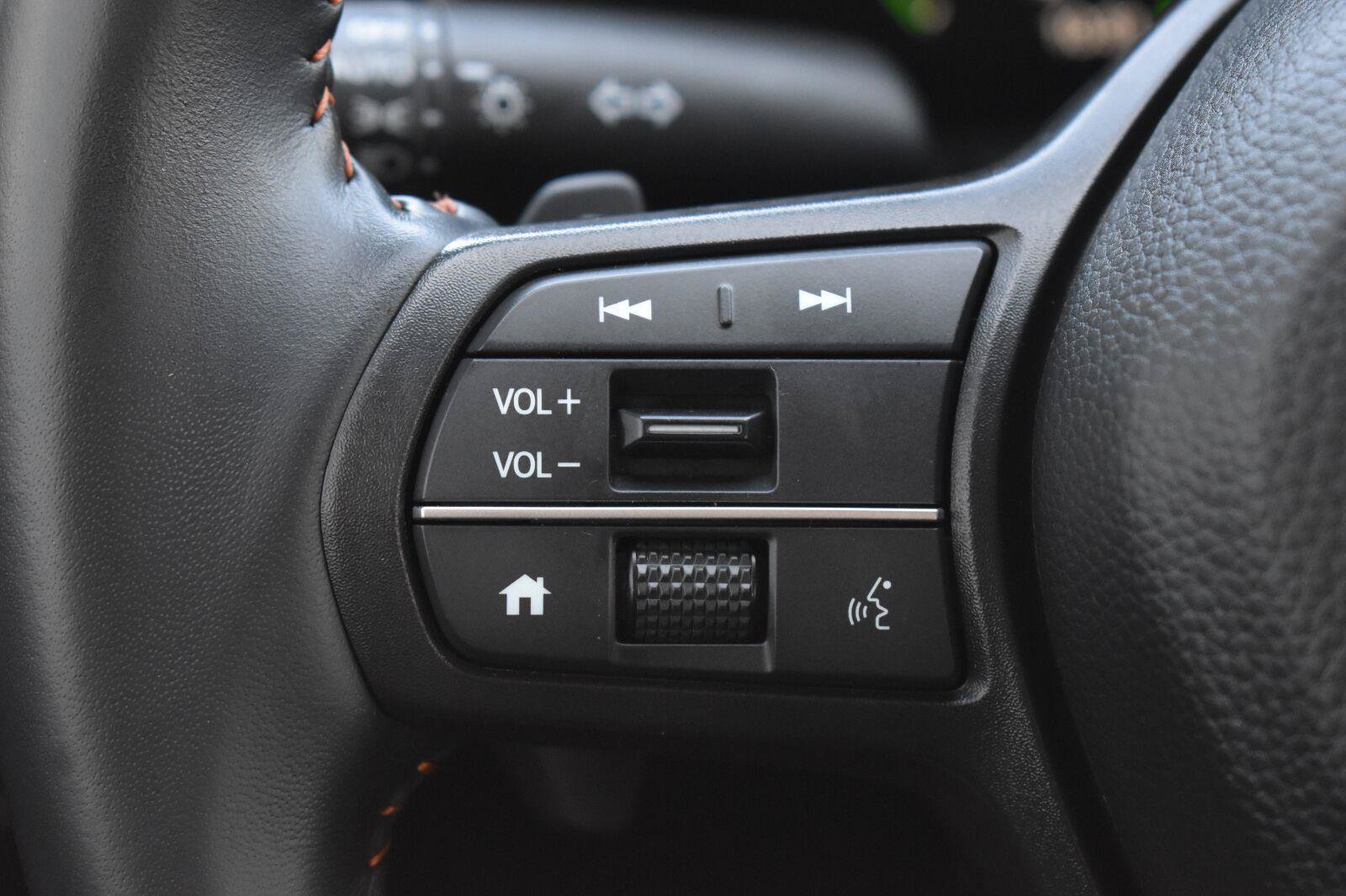 Used 2025 Honda CR-V Sport-L image 6