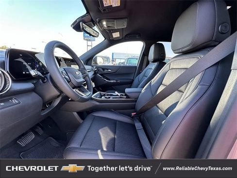 New 2026 Chevrolet Equinox LT w/ Convenience Package II image 24