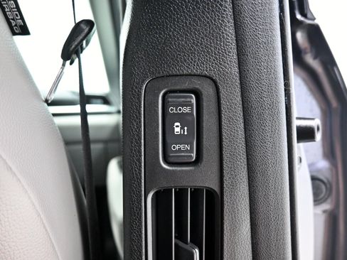 Used 2019 Honda Odyssey EX-L image 30