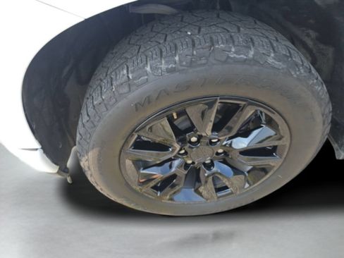 Used 2021 Chevrolet Silverado 1500 Custom RWD image 31