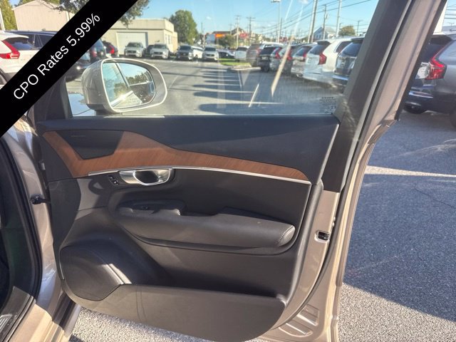 Certified 2025 Volvo XC90 B6 Plus AWD/4WD image 4