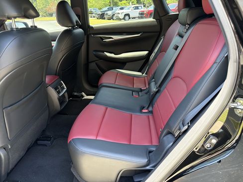 Used 2023 INFINITI QX50 Sport FWD image 21