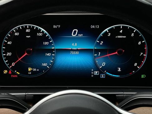 Used 2021 Mercedes-Benz GLE 350 w/ Premium Package image 18