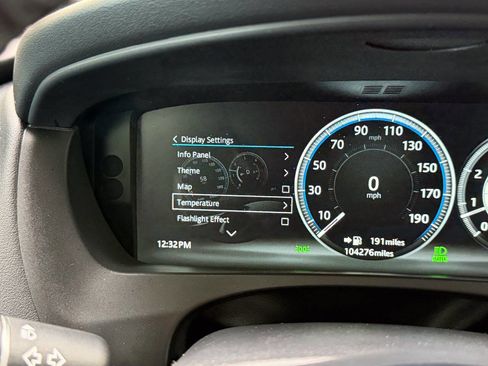 Used 2017 Jaguar F-PACE R-Sport image 72