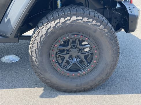 Used 2021 Jeep Wrangler Unlimited Rubicon image 12