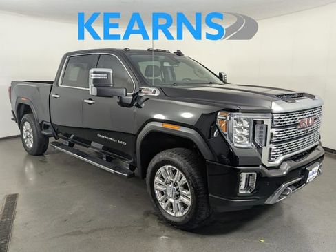 Used 2022 GMC Sierra 2500 Denali AWD/4WD image 1