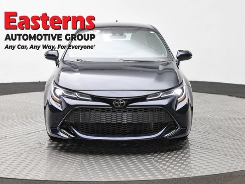 Used 2022 Toyota Corolla SE FWD image 2
