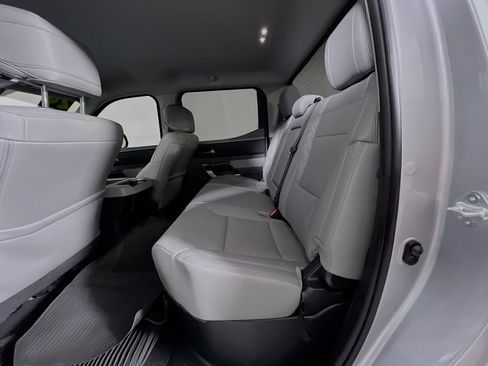 Used 2024 Toyota Tundra Limited AWD/4WD image 29