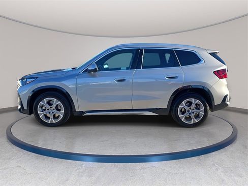 Used 2025 BMW X1 xDrive28i image 9