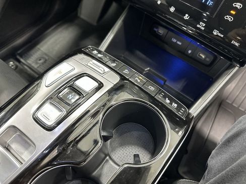 Certified 2024 Hyundai Tucson Limited AWD/4WD image 20