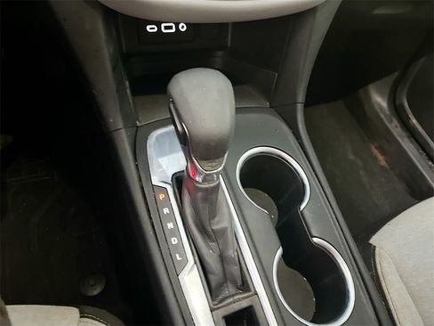 Used 2022 Chevrolet Equinox LS w/ LS Convenience Package image 16