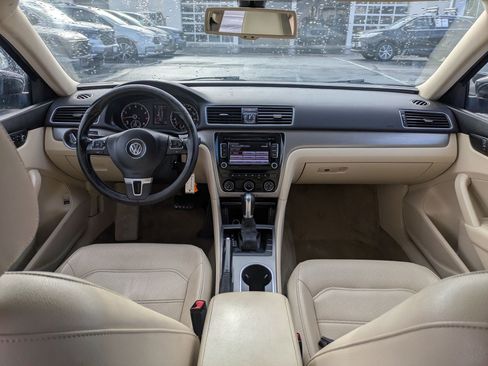 Used 2014 Volkswagen Passat 1.8T SE image 26