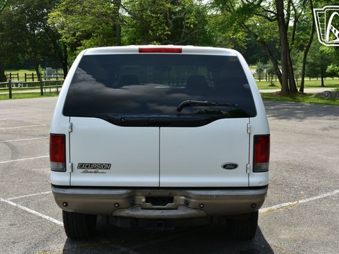 Used 2005 Ford Excursion Eddie Bauer image 17
