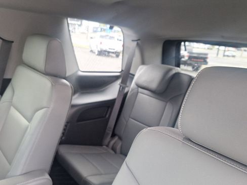 Used 2019 Chevrolet Tahoe LT w/ LT Signature Package AWD/4WD image 17