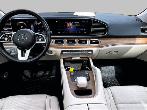 Used 2022 Mercedes-Benz GLE 350 4MATIC w/ Premium Package image 16