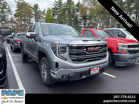 Used 2026 GMC Sierra 1500 SLT AWD/4WD image 1