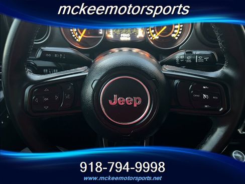 Used 2018 Jeep Wrangler Unlimited Sport S AWD/4WD image 15