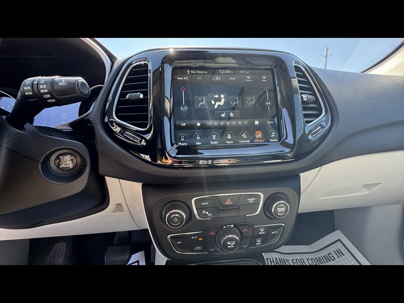 Used 2018 Jeep Compass Limited w/ Navigation Group AWD/4WD image 20