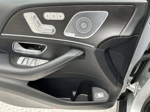 Used 2020 Mercedes-Benz GLS 450 4MATIC image 13