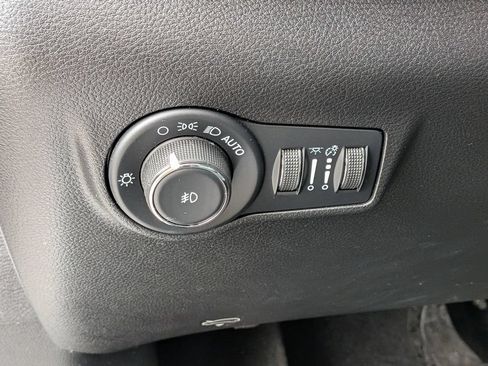 Used 2023 Jeep Compass High Altitude AWD/4WD image 14