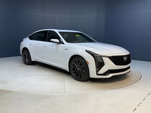 New 2026 Cadillac CT5 V image 7