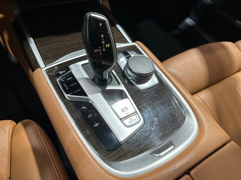 Used 2020 BMW 740i xDrive w/ Cold Weather Package AWD/4WD image 62