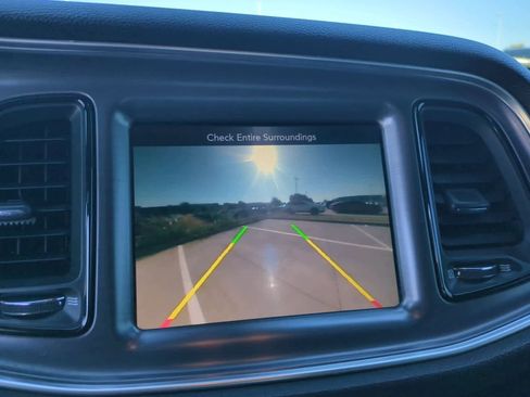 Used 2016 Dodge Challenger R/T Plus image 27