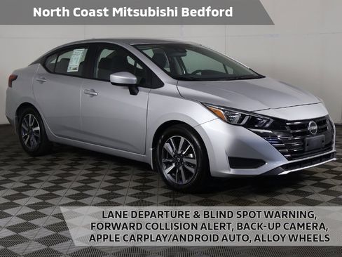 Used 2024 Nissan Versa SV w/ Trunk Package image 1