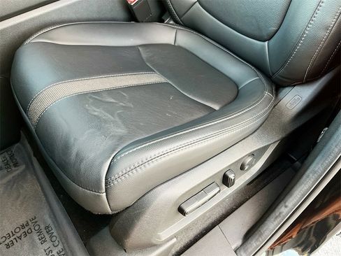 Used 2025 Honda Pilot EX-L image 18