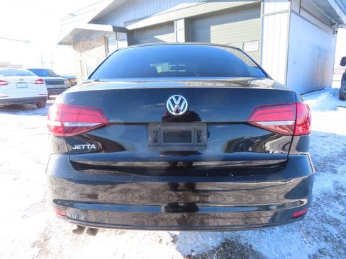 Used 2016 Volkswagen Jetta S image 7