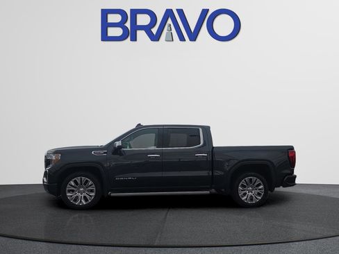 Used 2022 GMC Sierra 1500 Denali w/ Denali Premium Package AWD/4WD image 6