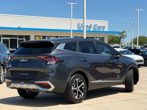 Used 2024 Kia Sportage EX FWD image 5