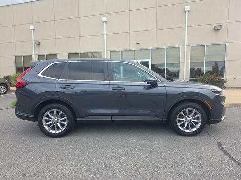 Used 2024 Honda CR-V EX-L image 4