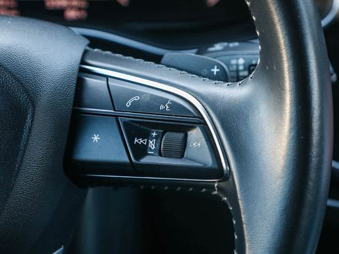 Used 2019 Audi Q8 Premium w/ Convenience Package image 17