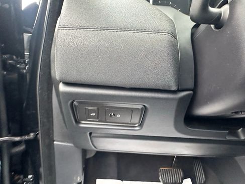 Used 2016 Land Rover Range Rover Evoque SE image 21