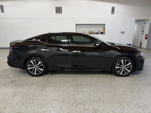 Used 2020 Nissan Maxima 3.5 SV w/ Illumination Package image 5