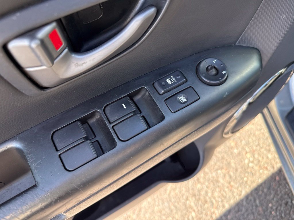 Used 2010 Kia Soul + FWD image 19