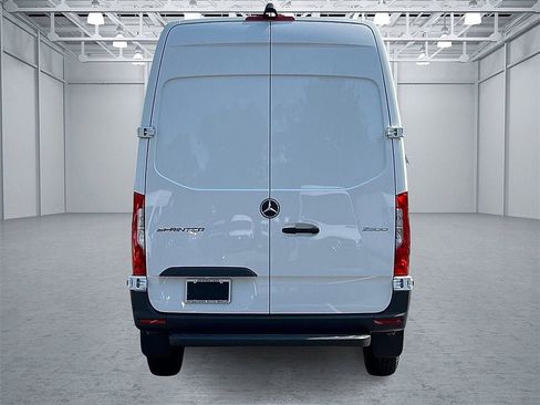 New 2025 Mercedes-Benz Sprinter 2500 image 3